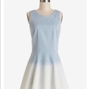Dip Into Shape Dress NWT (size 6)